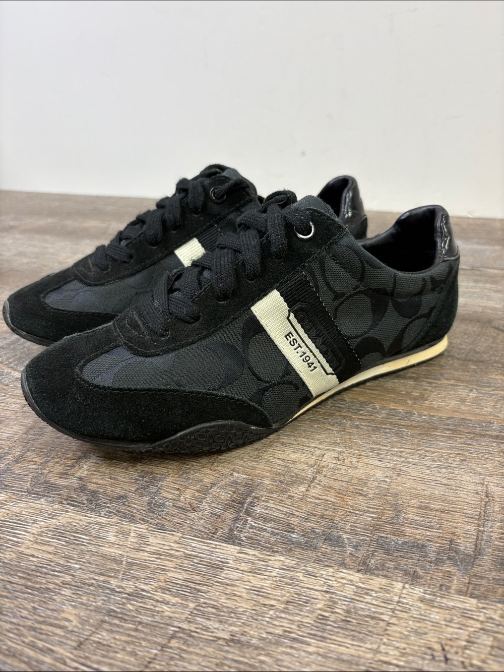 Coach Kortney Signature C Black Suede Low Top Sneakers Women’s 6.5
